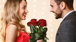 🌹❤ДАРИТЕ ЖЕНЩИНАМ ЦВЕТЫ ❤🌹//музыка и слова Виктор Корецкий //Сл. в наушниках 🎧
