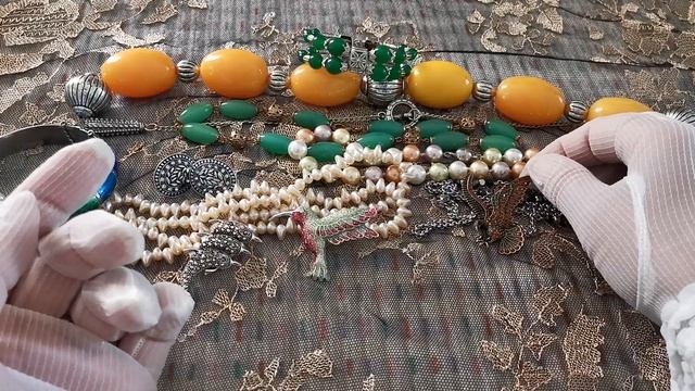 ОПЯТЬ НОВЫЕ НАХОДКИ ВИНТАЖНОЙ БИЖУТЕРИИ  Фигурные броши БУСЫ vintagejewelry  FYP foryou