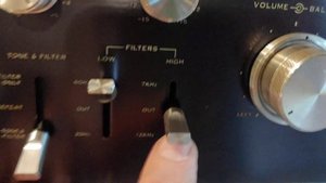 Vintage Sansui AU-7700 Stereo Amplifier. Beautiful Black and Silver face. DEMO.