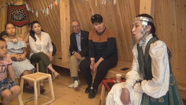 Исполнение олонхо - Яна Петровна Нюргусова смотреть онлайн