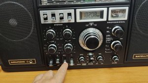 Grundig satellit 2400
