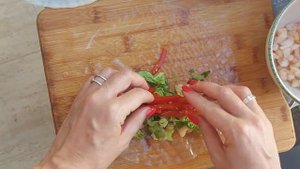 Готовим быстро и вкусно. Жареные спринг - роллы с креветками