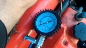 Компрессометр не робит