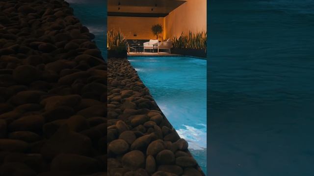 Relax by the luxurious pool of a modern mansion at night and fall asleep in quiet 4K