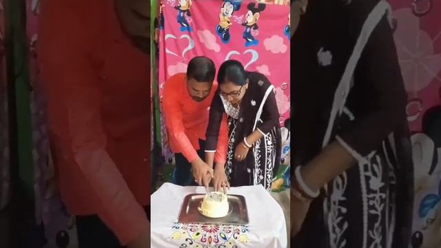 we completed our 16 years 🎂🎊🎉🎈❤️#anniversary#anniversarycelebration #anniversarycake#love#subscribe