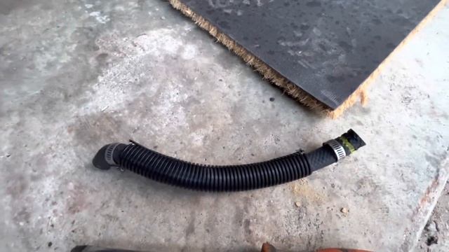 Removing visibility spout from Yamaha waverunner 2023 GP1800R смотреть онлайн