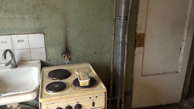 «Добро пожаловать в ад!». Такая надпись сделана на входе в общежитие смотреть онлайн