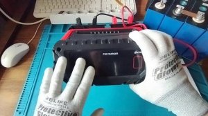 Умное зарядное устройство для аккумуляторов HTRC P30 (6/12/24В, 2-30А, LiFePo4, Gel, AGM и др.)