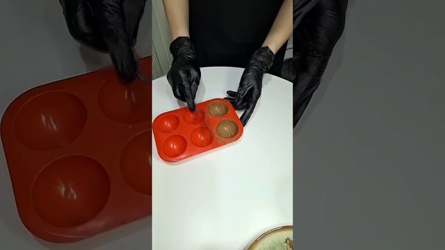 Сборка и оформление свадебного одноярусного торта #свадебныйторт #сборкаторта #оформлениеторта