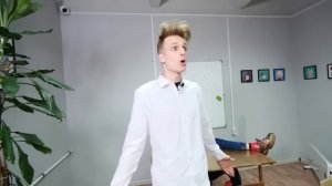 БОГАТЫЙ vs БЕДНЫЙ УЧЕНИК !