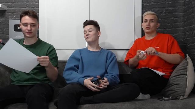 КТО ЛУЧШЕ ЗНАЕТ МЕНЯ – ДОМЕР или ЗЕНИ в Реальной Жизни?! смотреть онлайн