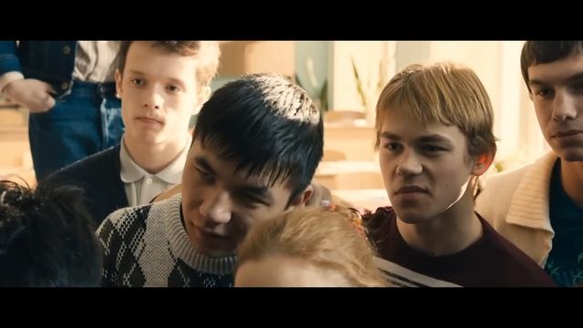 МОЛОДОЙ УЧИТЕЛЬ СТАЛКИВАЕТСЯ С БЕЗДЕНЕЖЬЕМ И СЕМЕЙНЫМИ ТРУДНОСТЯМИ! Географ глобус пропил