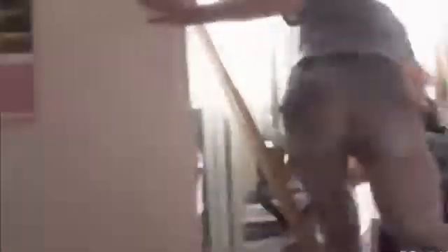 Работает Беркут  В здании 2 часть