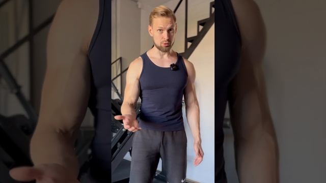 😱Чего боится новичок в зале? А ты помнишь свой первый раз в качалке?😂