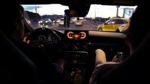 БРАТИШКИН,ХЕСУС И CHEATBANNED КАТАЮТСЯ ПО МОСКВЕ / IRL СТРИМ