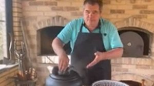 Кролик в чугунке из русской печи