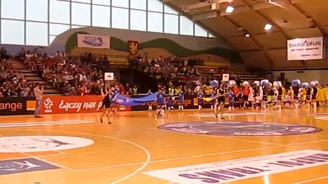 2014 05 09 Польша Украина 5 1 видеосъёмка со скамейки смотреть онлайн