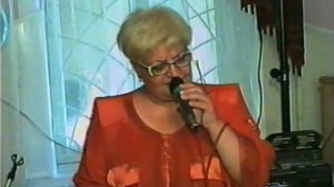 поёт Анна Албегова