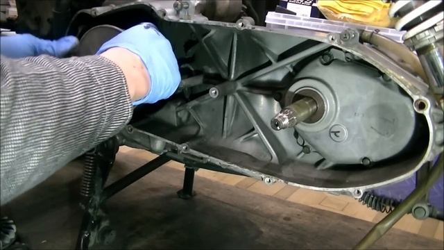 #4 メルカリでコマジェ買っちゃった。各部の点検と外装の組み立て　YAMAHA Majesty125FI смотреть онлайн