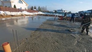 Классическая монолитная плита на подбетонке.