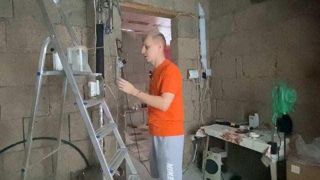 Электромагнитный клапан превратил дистиллятор в робота смотреть онлайн