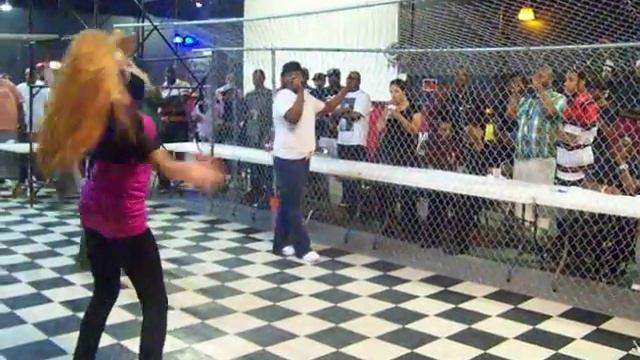 PERFORMANCE CAGE BATTLE 3- KARMIN CHANEL VS AKEILA RODEO