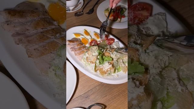 4 часть. Греческий салат. Поход в ресторан.