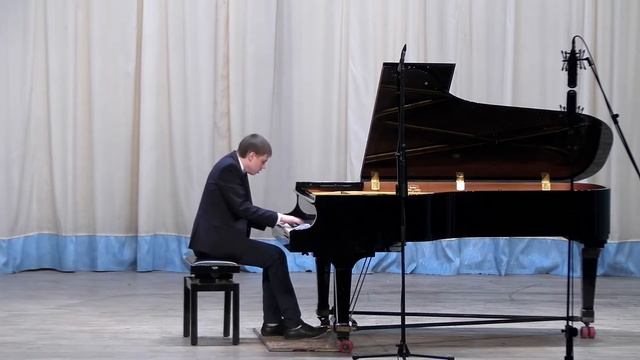 Мир музыки - Гильмуллин Радик, 18 лет, г Ижевск Ф Шопен Этюд №5 Ges dur смотреть онлайн