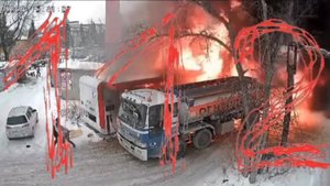 На видео попал момент взрыва заправки с людьми в Новосибирской области