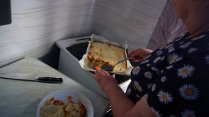 Сибирь деревня ПОДВАЛ ИЛЬИЧА покупка продуктов Шпаклевание домика Обедаем вкусной запеканкой