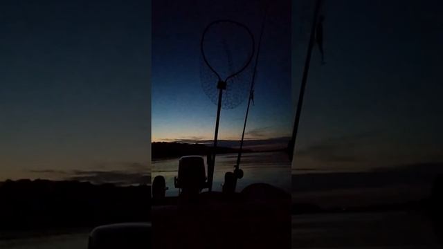 "Нас ждут из темноты"!) Ночь в лодке и тишина на НМР! Красотища!!!
