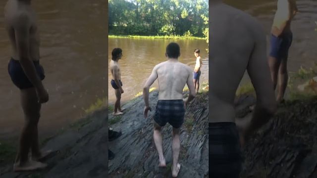 Прыжок в речку донецк смотреть онлайн