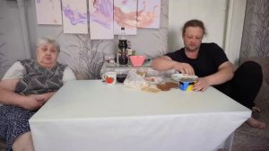 Сладкая булочка с соленым салом и супом вкусное сочетание продуктов МУКБАНГ ПО-ДЕРЕВЕНСКИ 먹방 mukbang