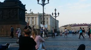 Гулять по воде. Исп. #КонстантинКолмаков Константин Колмаков #street_x #livelooping