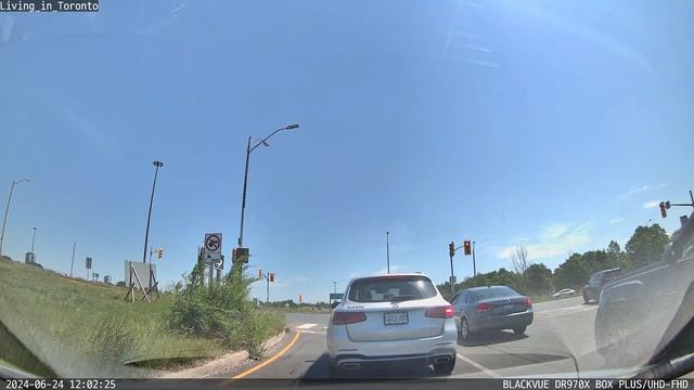 Driving in Toronto смотреть онлайн