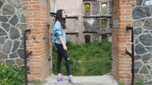 Наташа лазает по деревьям | Винница часть 2