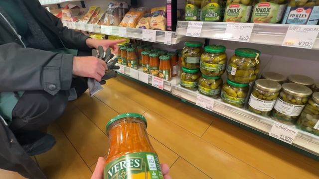 Українська продукція в Японії. Борщ в Кокорогото кафе #cocorogoto #японія #ココロゴト #верес #борщ