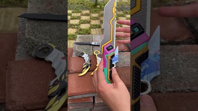 Glitchpop knife irl смотреть онлайн