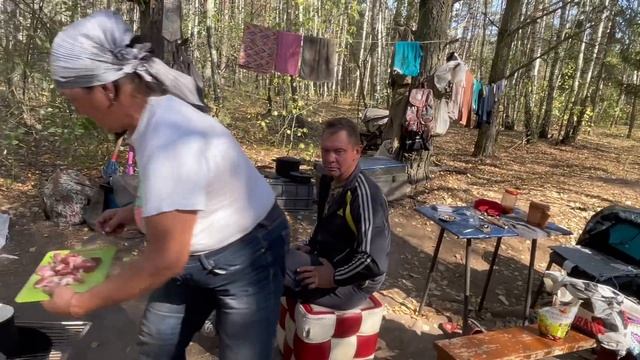 ЛЮДИ ЖИВУЩИЕ В ЛЕСУ, ЗЕЛЕНЫЙ ЗМЕЙ В ЯРОСТИ. МУСОРЩИК. смотреть онлайн