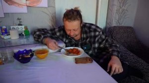 Труженики из Сибири трудятся без сна и отдыха и успевают пообедать ПОДВАЛ ИЛЬИЧА ежедневный день