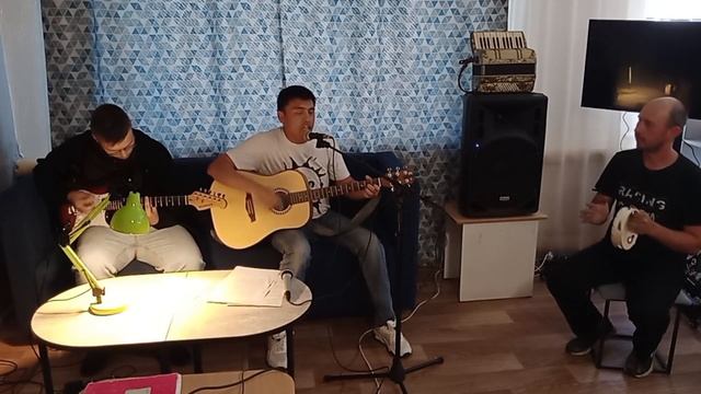 Троллейбус гр. Кино и Виктор Цой