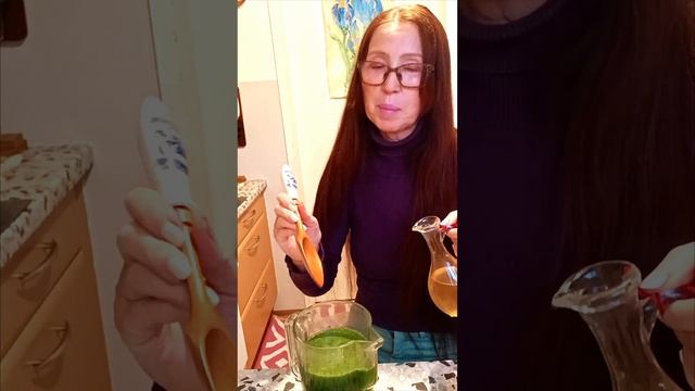 Хлорофилловый напиток дома.Сплошная польза получить дозу витаминов.Йогурт готовим сами.Пробиотик.