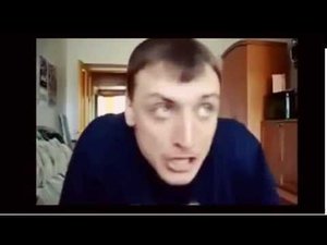 Учитель объясняет пример
