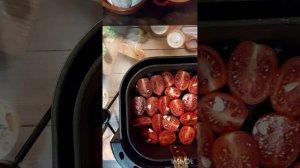🍅ПОМИДОРКИ,ЗАПЕЧЕННЫЕ С ТРАВАМИ И ЧЕСНОКОМ в аэрогриле/POMODORINI COTTI CON AGLIO ED ERBE AROMATICH