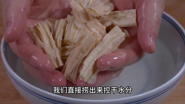 涼拌黃瓜好吃有訣竅，千萬不能加鹽醃制，老奶奶教我方法，真解饞【阿光廚房】#涼拌黃瓜 #涼拌黃瓜料理 #涼拌黃瓜食譜 #涼拌黃瓜做法 #涼拌黃瓜煮法