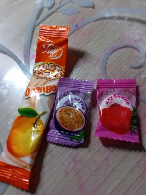 Поедаю конфеты чеееееееееееееееееееек