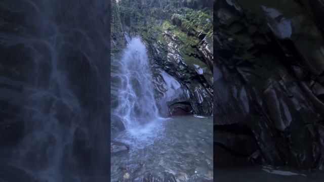 Водопад Водолей как всегда полноводный, стремительный и мощный ♒️⛰️