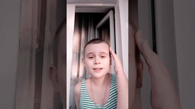 Песня вчера был гламур проспал на маникюр