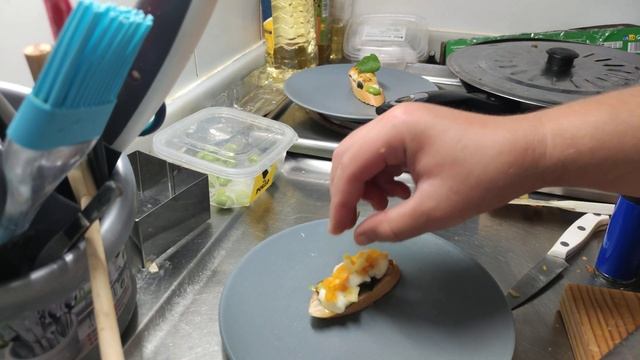 Пробуем делать тапас.  Trying to make tapas. Unas tapas creativas
