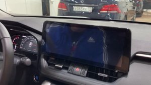12.3" Android на китайском RAV4: подключили круговой обзор